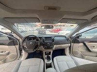 Dongfeng Aeolus A60 1.6L DCT Luxe 2016, Berline d'occasion fiable, choix économique pour les besoins de trajets quotidiens en Asie et en Afrique