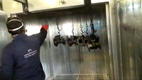 Équipement de finition métallique industriel compact, manuel, pour peinture en poudre, avec conception compacte