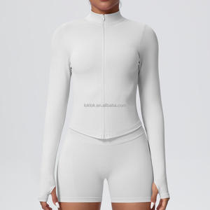 Conjunto Deportivo de 2 Piezas para Mujer de Alta Calidad, Secado Rápido, Ligero, Levanta Glúteos, Sin Costuras, con Logotipo Personalizado - Product Image 1