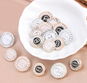 Bán Buôn Chất Lượng Cao 18Mm 21.5Mm Thân Thiện Với Môi Thời Trang Vòng Nhựa Mạ Chân Nút Cho Áo Len - Product Image 3