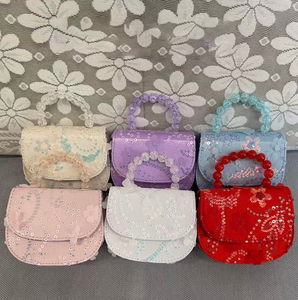 Nuevo Bolso de Hombro Cruzado de PU con Lentejuelas y Diseño de Dibujos Animados para Niñas, Semirredondo, Portátil, con Perlas y Luz LED DIY - Product Image 4