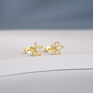 Pendientes de Lujo de Plata de Ley S925 con Diamantes Florales y Oro de 18K para Mujer, Ideales para Uso Diario - Product Image 2