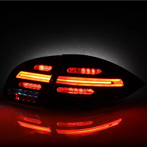 Feux de <span class=keywords><strong>voiture</strong></span> à LED complètes Cayenne GTS 958 Clignotant séquentiel dynamique pour feux arrière Porsche Cayenne 2011-2014 - Product Image 3