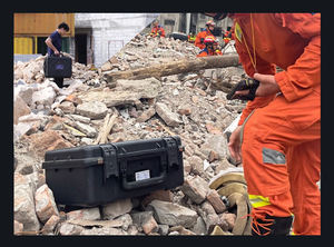 崩壊した構造物に閉じ込められた生きた犠牲者を検出して見つけるためのLSJ-ARDポータブルレーダーライフロケータ検出システム - Product Image 6