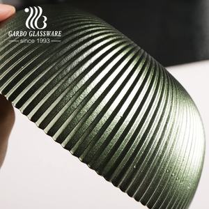 Assiettes de présentation <span class=keywords><strong>en</strong></span> <span class=keywords><strong>verre</strong></span> <span class=keywords><strong>gravé</strong></span> vert vintage de 13 pouces, vaisselle <span class=keywords><strong>en</strong></span> <span class=keywords><strong>verre</strong></span> transparent avec bord doré, vente <span class=keywords><strong>en</strong></span> gros - Product Image 6