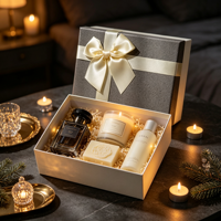 Coffret Cadeau Parfum Gris Crème avec Ruban Satiné, Bougie, Savon, Lotion, Guirlande Lumineuse, Décoration Chambre Effet Marbre pour Vente en Gros