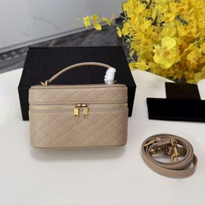 Sac à bandoulière de luxe vintage pour femme, matelassé motif losanges, avec une seule sangle, étanche, de créateur, avec fermeture éclair - Product Image 5