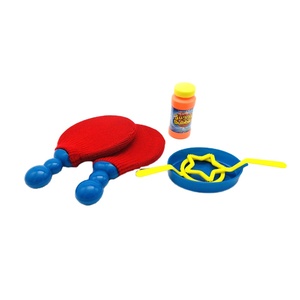 Bemay Toy Paddle Bubble Tennis Magic Bouncing And Passing Bubble con raquetas para niños - Product Image 1