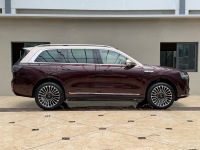 AITO M9 2025 – SUV Ultra Luxe Pleine Grandeur, Véhicule à Énergie Nouvelle EREV, 6 Places, Conduite Intelligente, Voiture Électrique pour l'Exportation