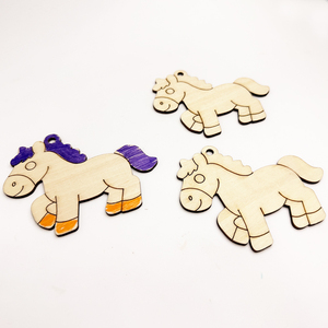 Porte-clés en bois tendance pour femme, en bois de contreplaqué, pour activités de team building et design d'emballages de produits - Product Image 1