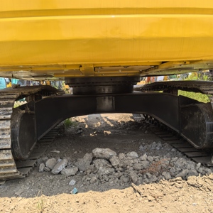 Excavadora hidráulica de cadenas Komatsu PC130 original de Japón, 13 toneladas, pocas horas de uso, equipo de construcción en venta para paisajismo - Product Image 6