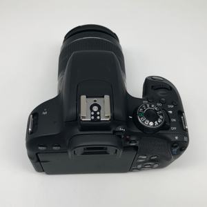 Kit DSLR Canon 800D Usado, 24.2MP + Lente IS, Perfecto para Fotógrafos Principiantes, Equipo de Fotografía Usado Certificado - Product Image 4