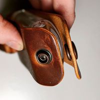 Vente en gros de porte-savon en cuir pour les mains, gel désinfectant pour les mains, pochette, distributeur de savon pour les mains, flacon de poche, porte-vaporisateur pour l'extérieur