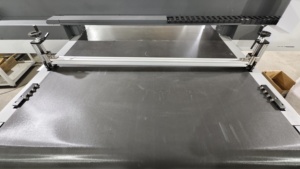 Imprimante à plat UV 1250 avec tête d'impression Ricoh et fonction de positionnement visuel pour l'impression automatique sur supports - Product Image 2