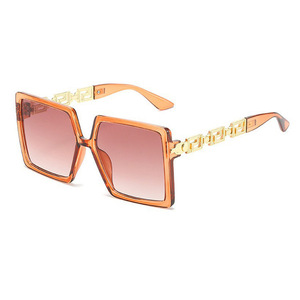 Nuevas Gafas <span class=keywords><strong>de</strong></span> Sol <span class=keywords><strong>de</strong></span> Moda con Protección UV400, Cadena y Montura Grande Cuadrada para Mujer - Product Image 5