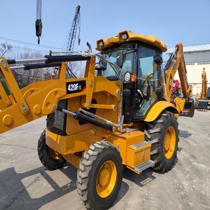 Chargeuse-pelleteuse CAT 420F d'occasion, capacité de la benne de 1,0 m³, moteur diesel de 69 kW, bon état, à vendre - Product Image 3