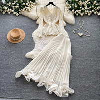 Ensemble élégant haut à manches longues en dentelle col en V et jupe plissée à taille haute à volants pour femme printemps automne