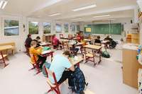 Installation facile d'un à deux étages Usine chinoise Maison modulaire 500 pieds carrés Normes américaines 800 pieds carrés Conteneur pliant Bureau scolaire