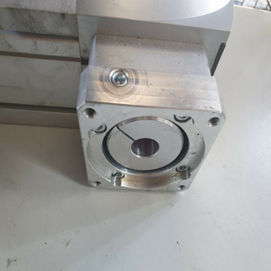وحدة تحكم برمجة PLC أصلية جديدة من ماركة Knx طراز Spot Cutter Portal Axle Pas43pbm0370 Maxh3bbm0370 متوفرة في المستودع - Product Image 1
