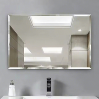 Feuille de verre miroir argenté ultra-transparent haute réflexion de 3 mm, 4 mm, 5 mm, 6 mm pour la décoration murale de salle de bain
