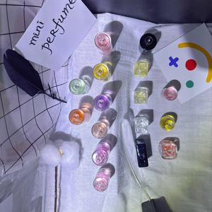 Profumo Unisex all'Ingrosso da 5ml Mini Portatile Originale Colonia Spray a Lunga Durata per Uomo e Donna - Product Image 5