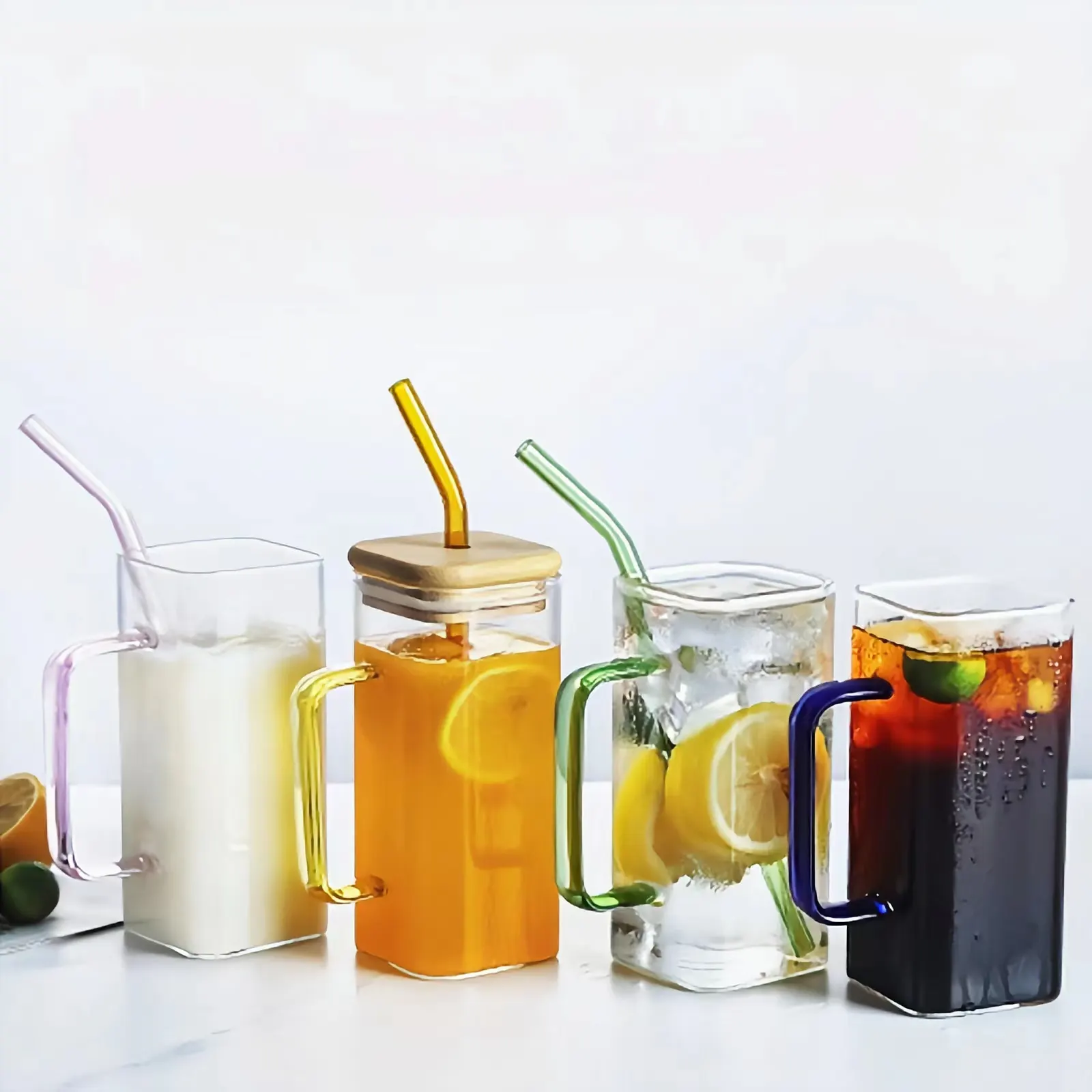 Taza de vidrio con mango de color cuadrado de 12oz de alta calidad, taza para beber en casa, cerveza, leche, jugo, vaso con tapa de bambú y pajita