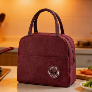 Bolsa térmica impermeable para el almuerzo con diseño de oso de peluche, bolsa térmica aislante del calor, bolsa para el almuerzo reforzada. - Product Image 1