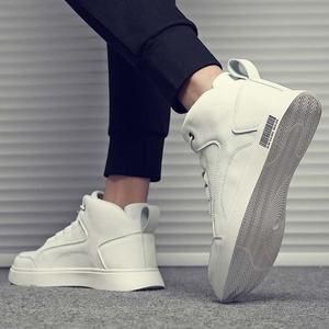 รองเท้าผ้าใบหุ้มข้อผู้ชาย สไตล์เทรนดี้ ทันสมัย ทนทาน กันลื่น แมทช์ได้กับทุกชุด เพิ่มความสูง สไตล์สปอร์ต แคชชวล เหมาะสำหรับเดิน - Product Image 4