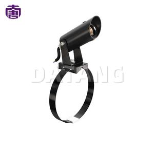Projecteur LED extérieur étanche pour éclairage de parc et de pelouse, conçu pour une installation au sol ou sur poteau, en vente - Product Image 5