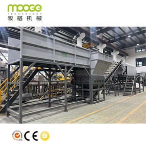 Ligne de lavage et de recyclage de bouteilles PET : Lavage à chaud au chaux, Séparation flottant-non flottant, Détachage des étiquettes, Séchage des canalisations, Flocons RPET de qualité alimentaire - Product Image 5