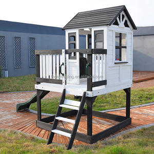 Moderna y duradera casa de juegos de madera blanca y negra de 2 pisos para exteriores, conjunto de juegos elevado para niños con tobogán y barandilla de seguridad. - Product Image 2