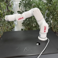 Robot Colaborativo de Escritorio Portátil de Aluminio de 6 Ejes JAKA MiniCobo de Bajo Consumo 150W 100-240VAC con 1 Año de Garantía y IA Personalizable