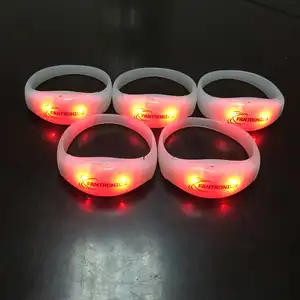 Party Gadgets Custom Lighting Lumineux Glow Flash Flashing Bracelet LED Voice Activated Music Sound Activated LED Bracelet