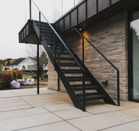 Escalier extérieur en acier résistant aux intempéries, escalier d'accès durable pour jardin et cour arrière