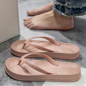 Pantoufles pour hommes et femmes en vrac avec impression de logo personnalisé claquette en caoutchouc chaussures souples antidérapantes tongs noires - Product Image 5
