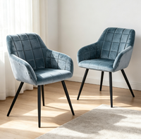 Chaise de salle à manger en velours nordique avec accoudoirs, mobilier de maison, chaise d'appoint rembourrée, pieds en métal noir, chaise d'appoint pour salon