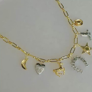 Collar con Múltiples Dijes Estilo Oeste Salvaje - Product Image 3