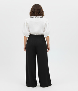 Women Elegant <b>White</b> <b>Puff</b> <b>Sleeve</b> Tie Front <b>Top</b> Soft Breathable Lightweight Summer Blouse Retro Inspired Chic Casual Streetwear - Product Image 3