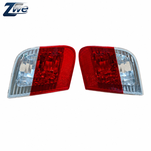 Conjunto de Luz Trasera Interior para <span class=keywords><strong>BMW</strong></span> Serie 3 E46, OE 63216910537, Enchufar y Usar, Ajuste Directo para Tapa de Maletero, <span class=keywords><strong>320i</strong></span> 325i 330i, Homologado - Product Image 1