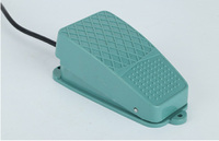 Interrupteur à pédale automatique 30A 220V AC jaune pour commande électrique industrielle