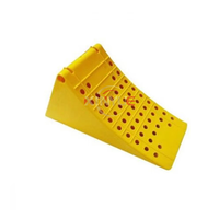 Nouveaux cales de roue portables jaunes en HDPE de haute qualité, antidérapants, pour usage extérieur, marque XINYUE, pour camions et remorques
