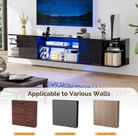 Meuble TV mural flottant noir moderne à finition brillante avec éclairage LED, prises électriques et étagères de rangement pour salon