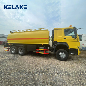 รถบรรทุกน้ำมัน Howo 6x4 6 ลูกบาศก์เมตร สภาพใหม่ เกียร์ธรรมดา รถบรรทุกน้ำมันสำหรับสถานีบริการน้ำมัน รถขนส่งน้ำมัน - Product Image 1