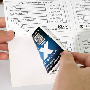 Etichetta Personalizzata Stampabile su Due Lati per Manutenzione Auto con Codice QR, Data di Scadenza e Promemoria Cambio Olio per Finestrino - Product Image 3