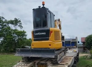 Venta de Fábrica, Excavadora Compacta Liugong de 3.5 Toneladas 9035FZTS, Mini Excavadora de Giro Cero, Precio - Product Image 6