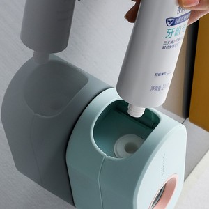 Distributeur automatique de <span class=keywords><strong>dentifrice</strong></span>, accessoires de salle de bain mignons avec porte-brosse à dents pour enfants - Product Image 3