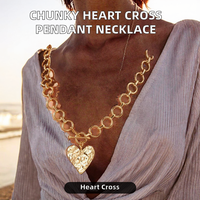 Collier tendance pour femme en cuivre plaqué or, avec fermoir à bascule, motif cœur, croix et coquillage, idéal pour l'été et la plage - Vente chaude