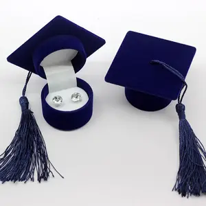 Scatola <span class=keywords><strong>per</strong></span> Anelli a Forma di Cappello da Dottore 2024, Carina, in Velluto, <span class=keywords><strong>Regalo</strong></span> di Laurea, Contenitore <span class=keywords><strong>per</strong></span> Proposta di Matrimonio, Cerimonia di Fidanzamento - Product Image 1