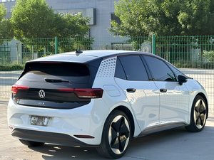 Volkswagen ID3 Pure+ Eléctrico Usado del 2022 - Product Image 4