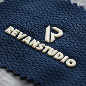 Personalizzato 3D in Silicone ad alta densità Logo in gomma Silicone ad alta trasferimento di calore stampato per etichetta di indumento - Product Image 2